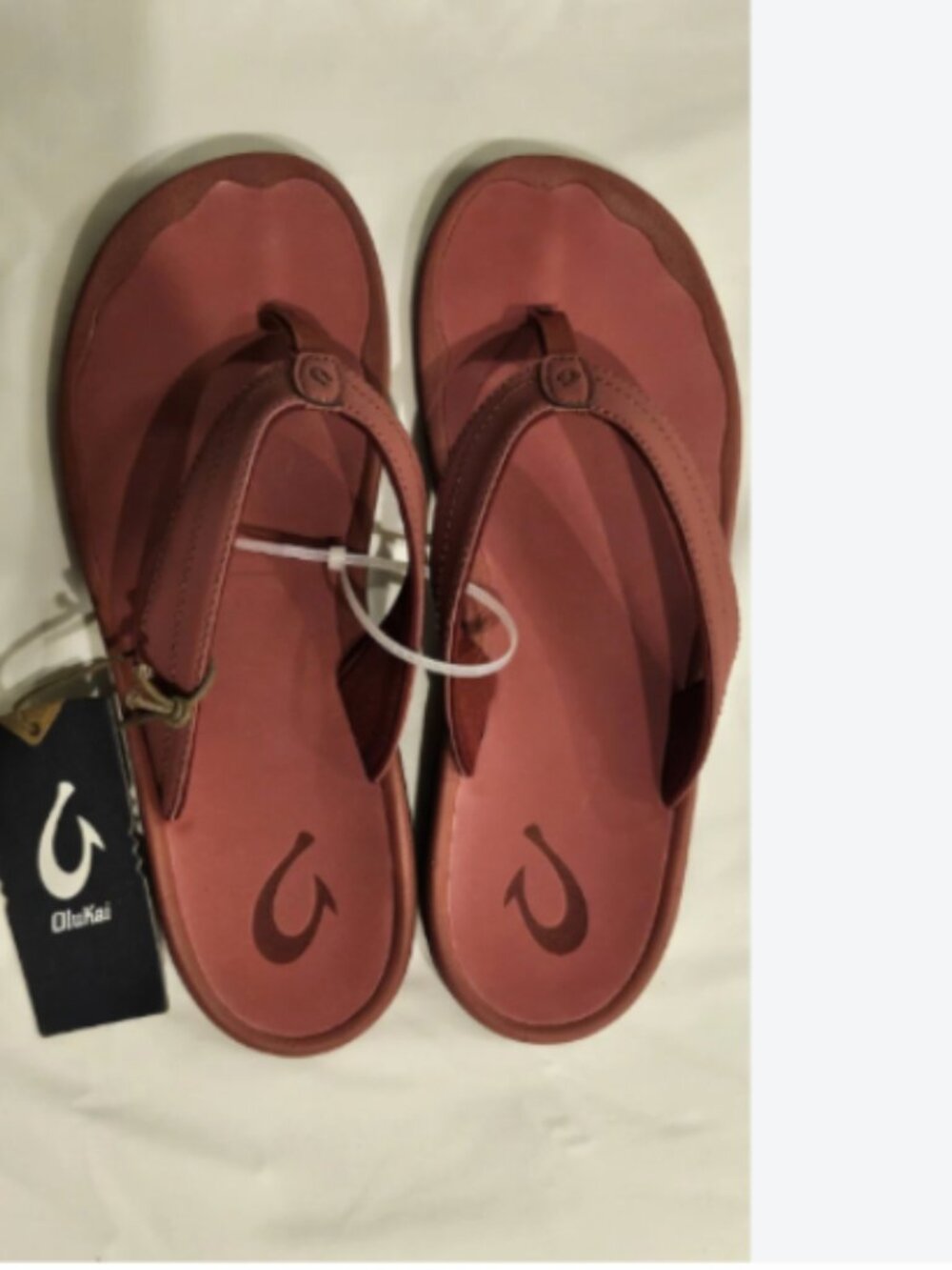 OluKai ‘Ohana Women’s Flip Flop Sandals Red Earth Size 8 NWT